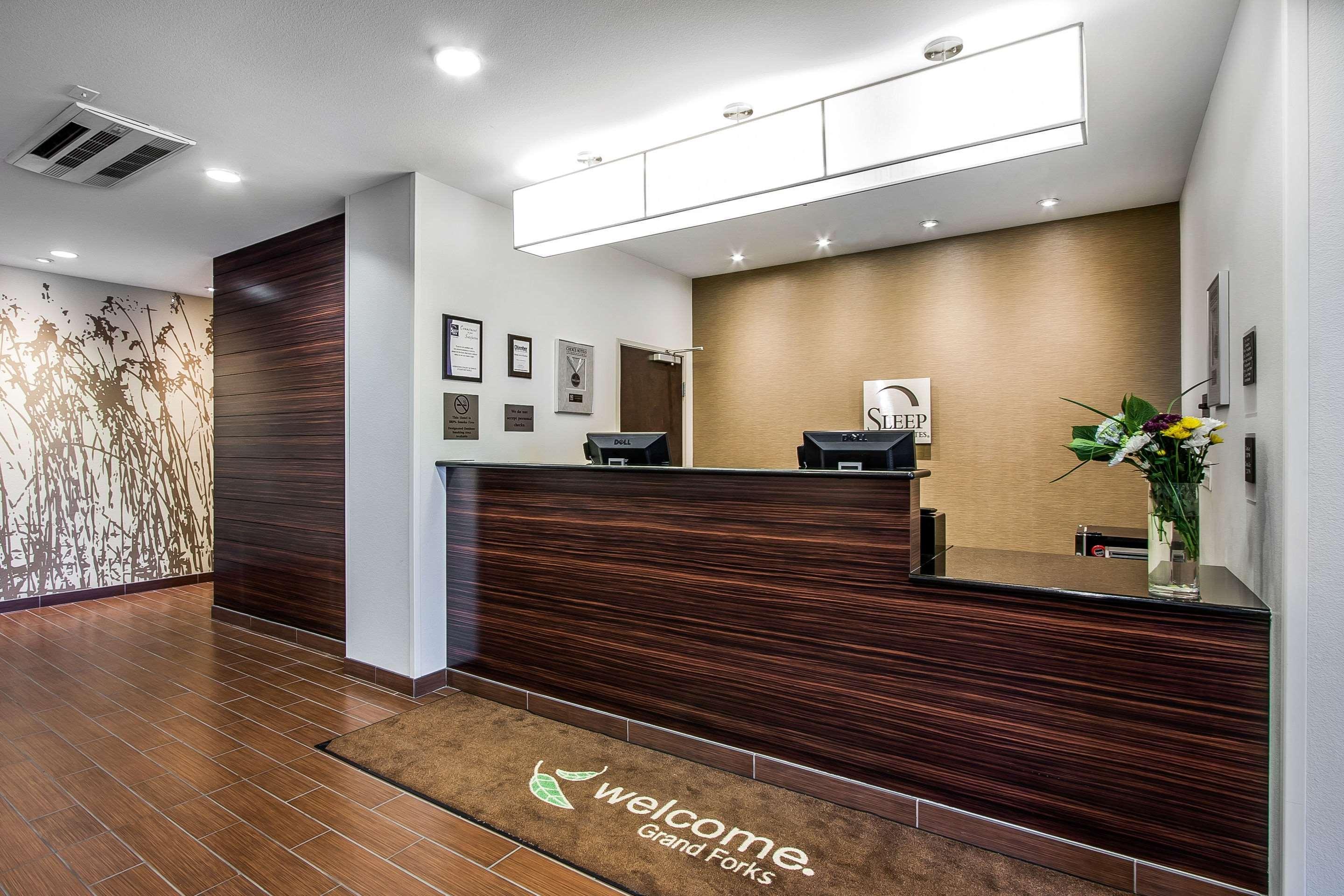 Sleep Inn & Suites Grand Forks Near Alerus Center Kültér fotó