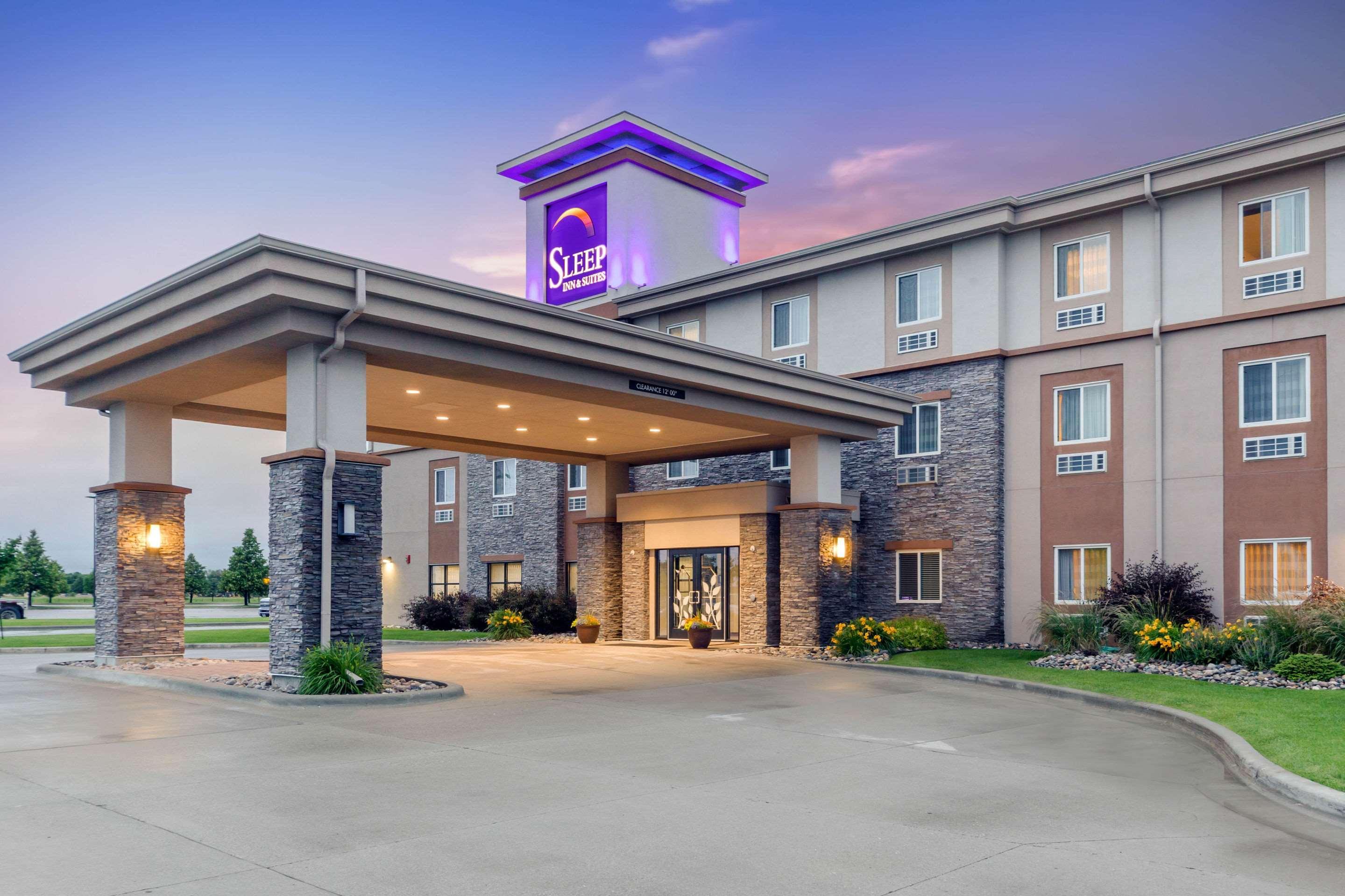 Sleep Inn & Suites Grand Forks Near Alerus Center Kültér fotó